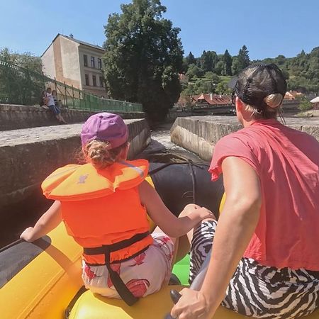 Penzion Zahrada Nad Rekou, Restaurace A Kavarna - Parkovani Gratis Zlata Koruna Экстерьер фото